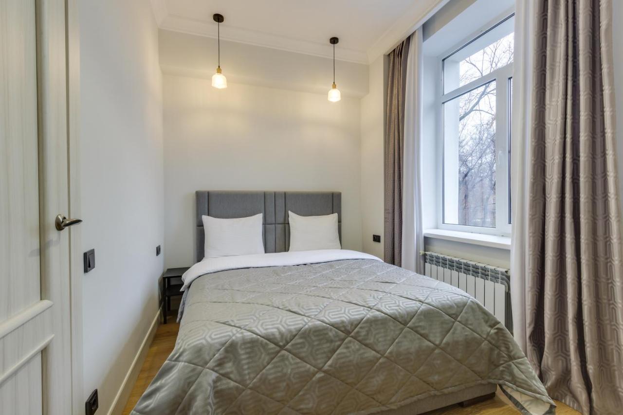 Opera Apartments อัลมาตี ภายนอก รูปภาพ
